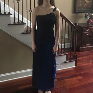 Navy Blue One Shoulder Evening gown/Prom dress!
